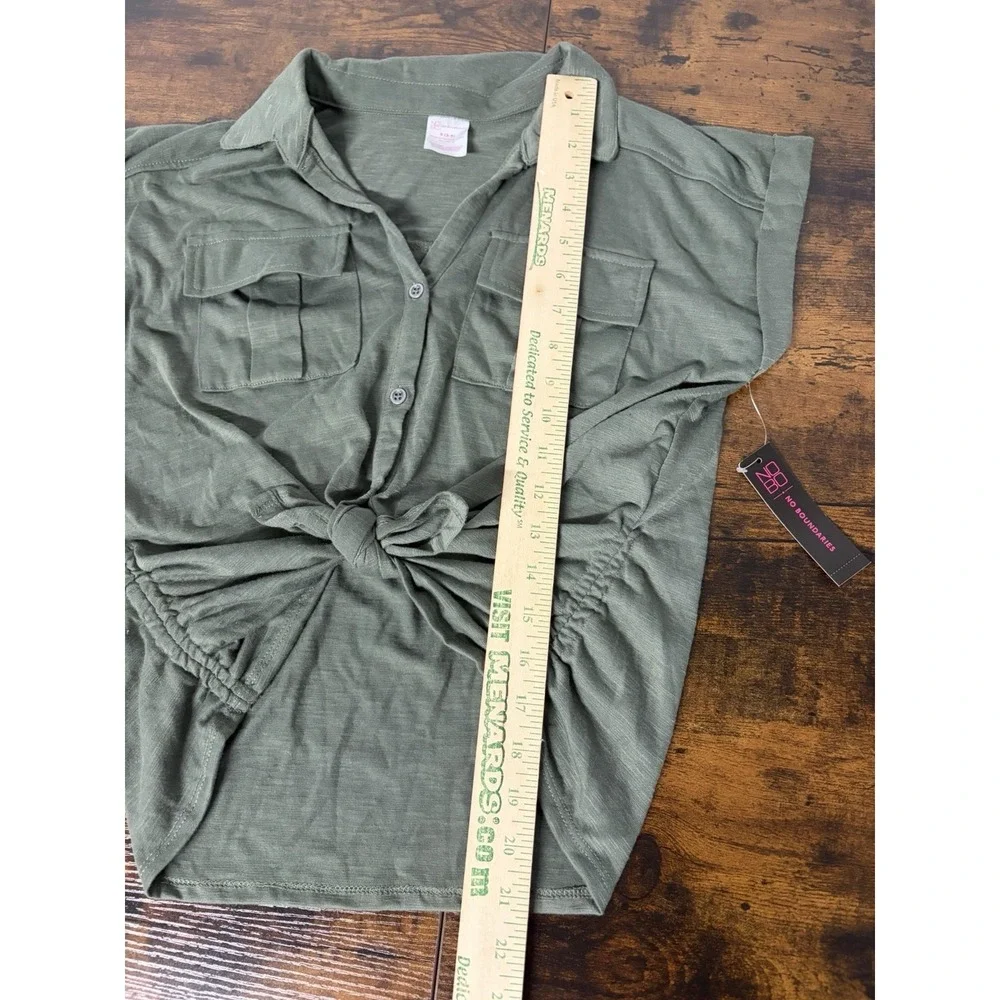 No Boundaries Sleeveless Crop Top Army Green Small NWT